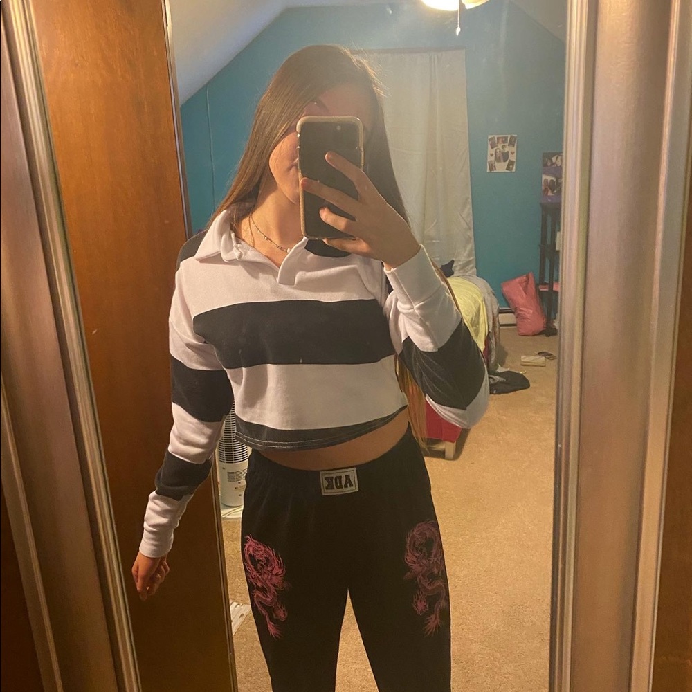 pretty little thing crop